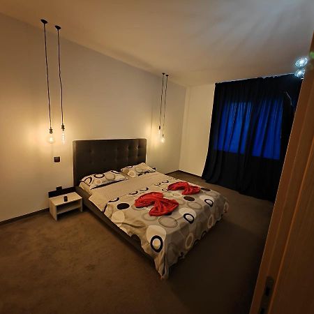 Biaparthotel Boekarest Buitenkant foto